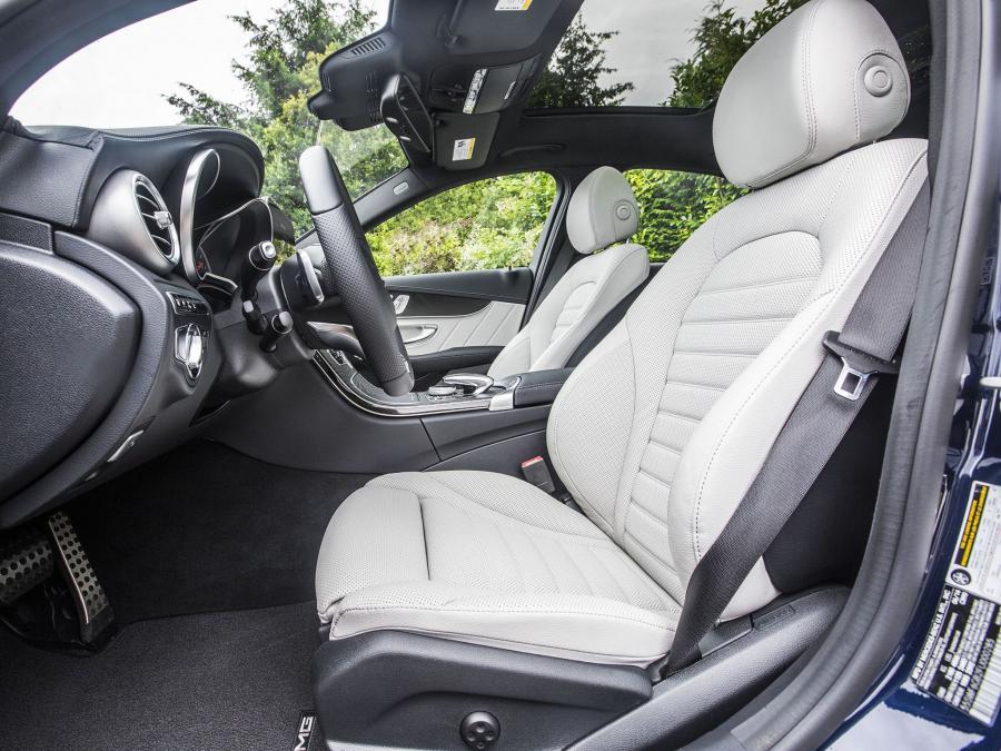  Mercedes-Benz C400 4Matic AMG Line 2015 года  (US) (фото 17 из 18)